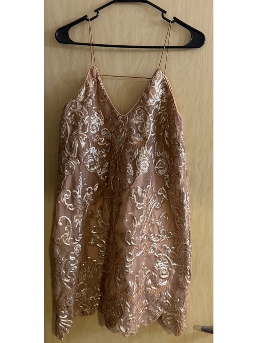ToBi "I'm All That" Sequin Mini Dress gold Sleeveless v neck size small